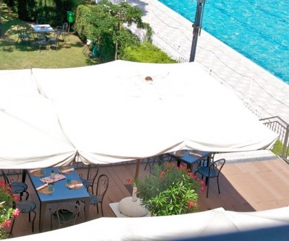 Ristorante La Veranda-Terrazzo bordo Piscina